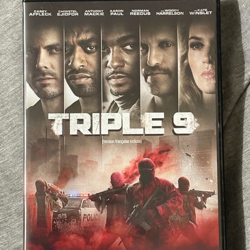 2/$15 Triple 9 DVD (2016) Action Crime Thriller Bonus Features & Deleted Scenes